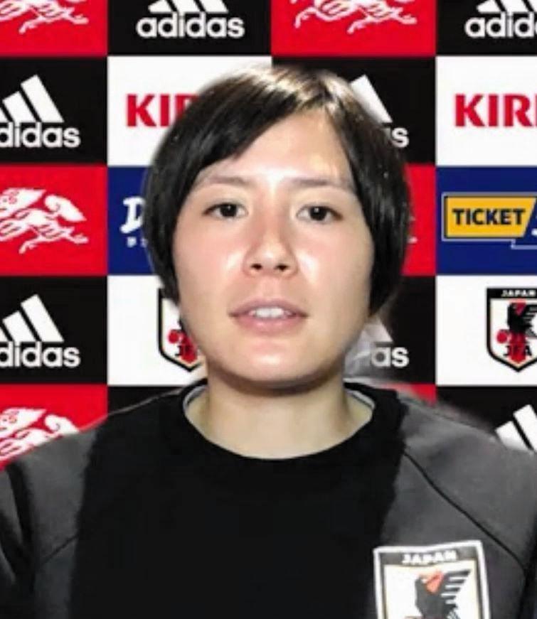 　リモート形式で取材に応じる猶本光