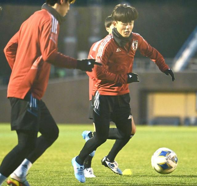 久保建英　布陣４－３－３変更に「僕はもっと高い位置を」バルセロナ育成組織時代に経験