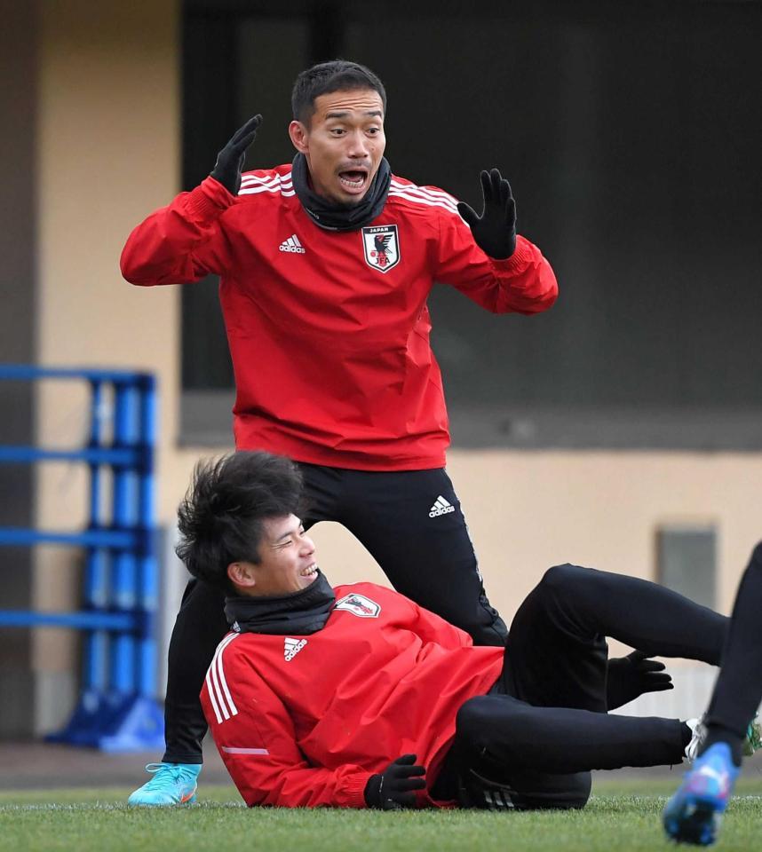 日本代表 長友佑都 批判歓迎 ありがたい限り ライバル中山にも ありがたい サッカー デイリースポーツ Online