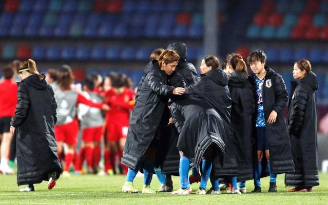 なでしこ　無念のＰＫ戦負け　決勝進出ならずアジア３連覇夢散　Ｗ杯出場権は確保