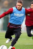 和歌山キャンプで入念に調整した神戸・酒井＝１月©ＶＩＳＳＥＬ　ＫＯＢＥ