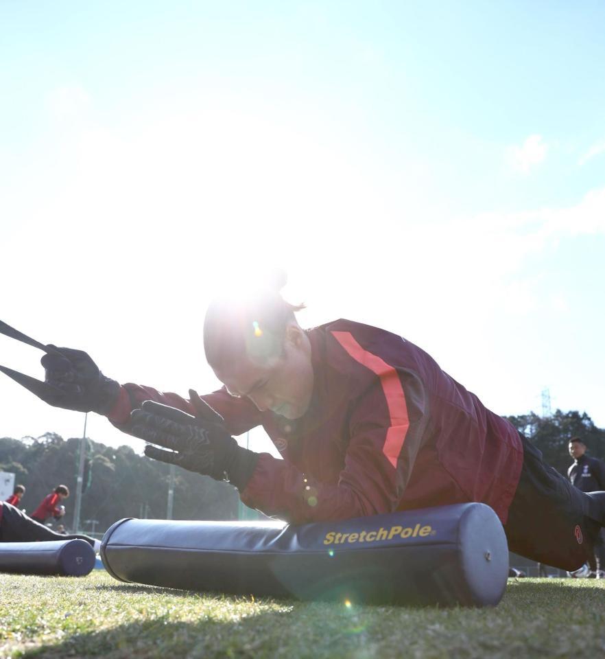 和歌山キャンプでトレーニングに励んだ神戸・酒井＝１月（Ｃ）ＶＩＳＳＥＬ　ＫＯＢＥ