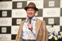 　会見を行った鈴鹿ポイントゲッターズの三浦知良（撮影・石井剣太郎）