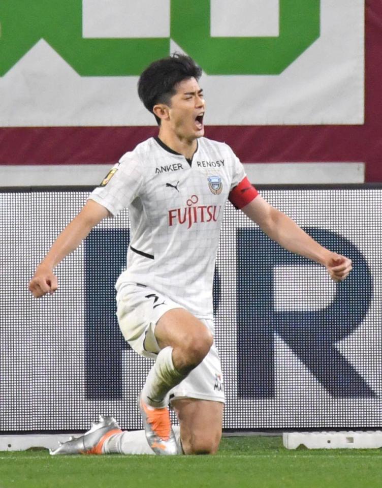 　後半、ゴールを決め、雄たけびを上げる川崎・谷口彰悟（撮影・北村雅宏）