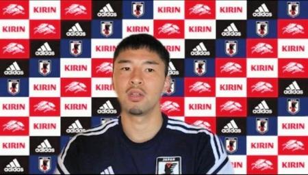　オンライン取材に応じる日本代表・中山雄太