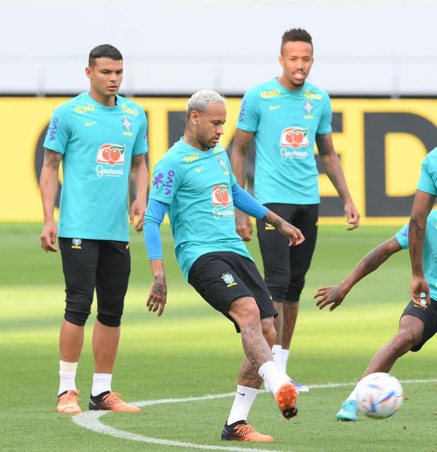 ネイマールが日本に降臨 ビニシウスらとともに日本戦先発か ６日に国立で親善試合 サッカー デイリースポーツ Online