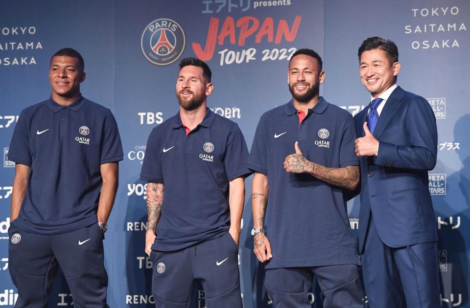 メッシら３人ｖｉｐ過ぎ なんとカズのインタビュー割愛 会見開始遅れで慌ただしく サッカー デイリースポーツ Online