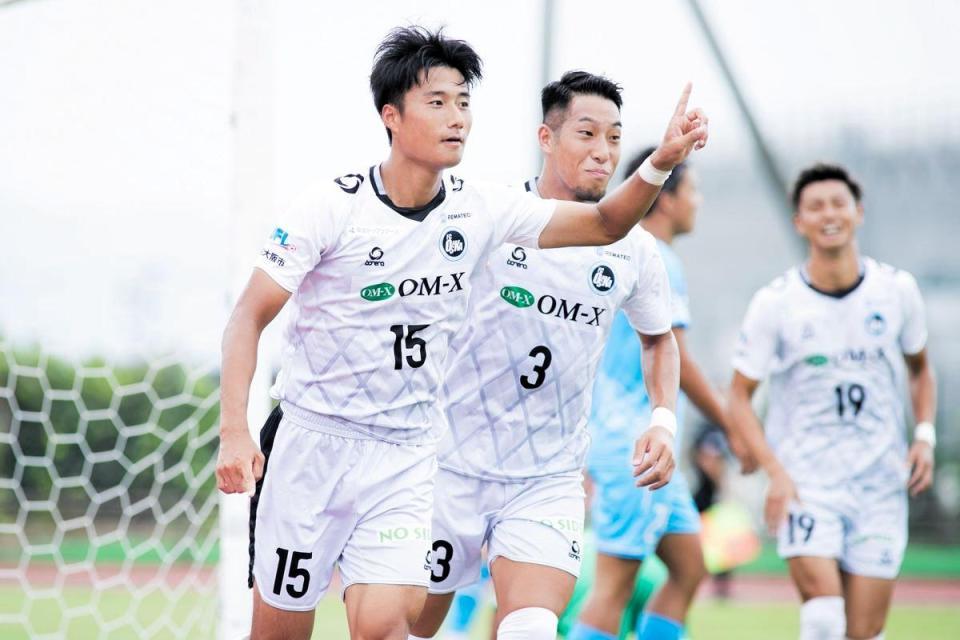 　２試合連続となる決勝点を決めたＦＣ大阪ＦＷ今村（左）