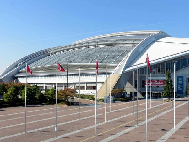 Ｊ１神戸ＶＳ広島で主審交代の珍事　西村主審が負傷、ＶＡＲの岡部審判に交代