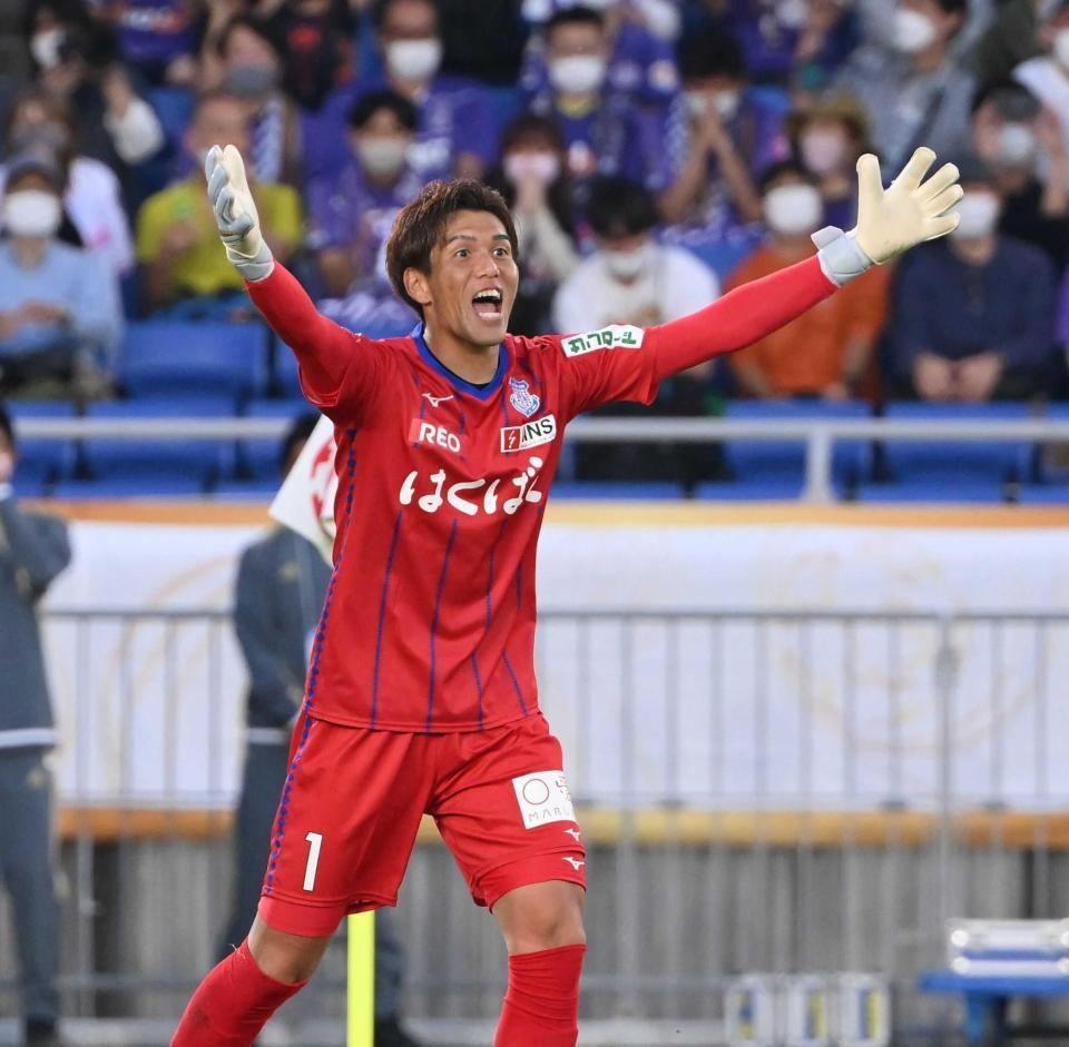 　ＰＫ戦を制し大喜びの甲府ＧＫ・河田