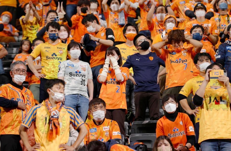 ｊ２降格の清水にサポ涙 得点王と日本代表のキーパーがいて降格 と落胆も サッカー デイリースポーツ Online