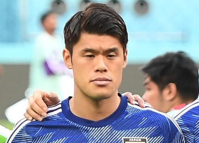 Ｗ杯日本代表　酒井宏樹「旅の最後に」伊東純也とパリで再会　「ごちです」仲の良さにじむ