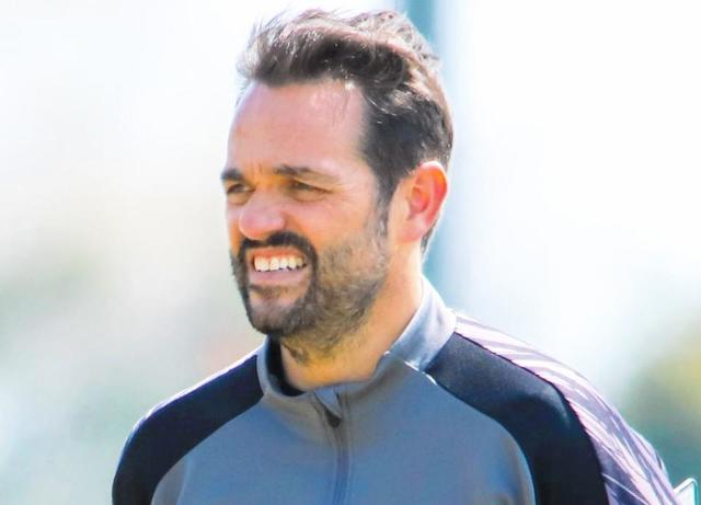 Ｇ大阪・ポヤトス新監督「強いメンタリティーを取り戻す」新体制で始動