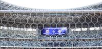 　キックオフを待つ国立競技場（撮影・吉澤敬太）