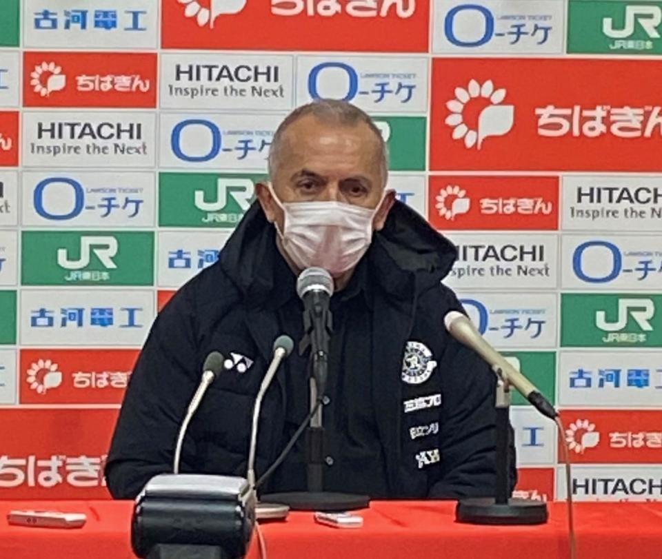 　試合後の記者会見に出席した柏・ネルシーニョ監督