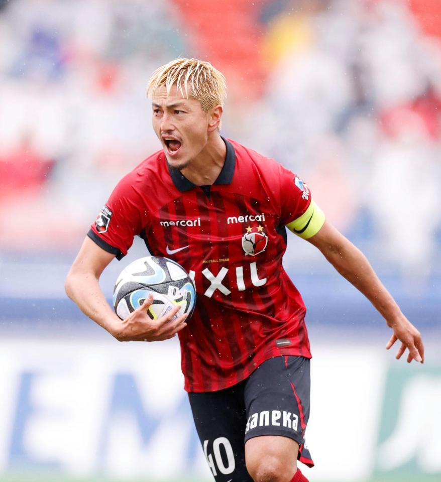 　後半、ゴールを決めた鈴木