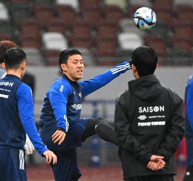 日本代表　２４日Ｗ杯後初戦ウルグアイ戦へ　ゲームキャプテン遠藤航「チームの中心としての自覚は前回とは違う」