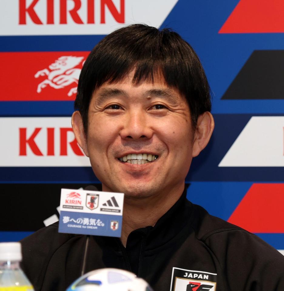 　コロンビア戦を前の会見で笑顔を見せる日本代表・森保一監督（撮影・山口登）