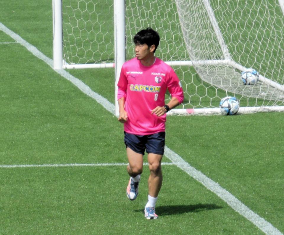 　ランニングする香川