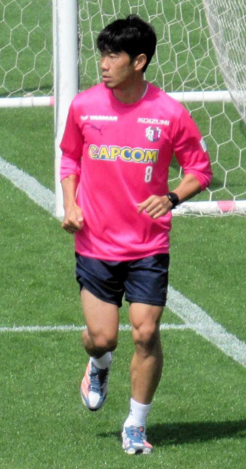 　ランニングするＣ大阪・香川