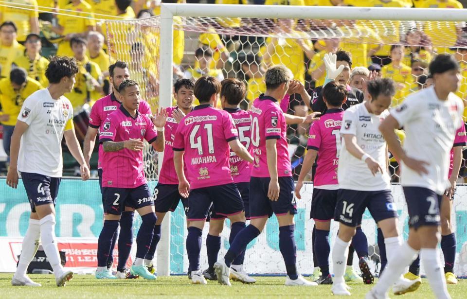 　柏に勝利したＣ大阪イレブン