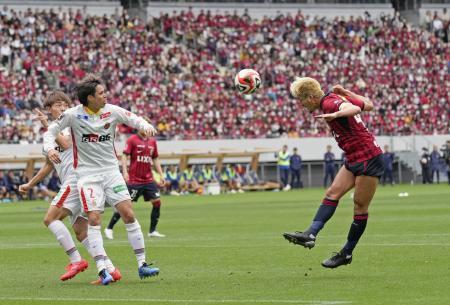 Ｊ１、鹿島が名古屋下して５連勝　新潟は横浜Ｍに逆転勝ち