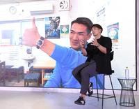 　旅の思い出と魅力を語る槙野智章さん（撮影・棚橋慶太）