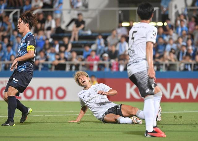 サッカーＪ１神戸　下位の横浜ＦＣに２失点で６試合ぶり敗戦も首位　吉田監督「気持ちを切り替えてやるだけ」