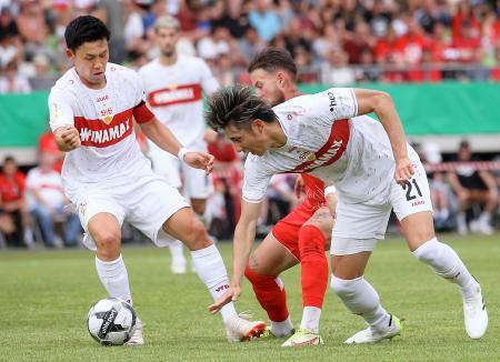 遠藤、ゴールで快勝に貢献　サッカーのドイツ杯１回戦