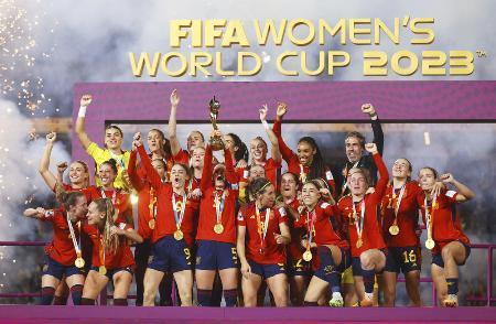 【写真】W杯初優勝で歓喜のスペイン女子イレブン　この時点では喜びの絶頂だったのに