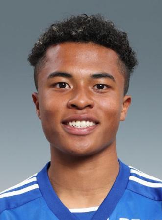 　シントトロイデンの藤田