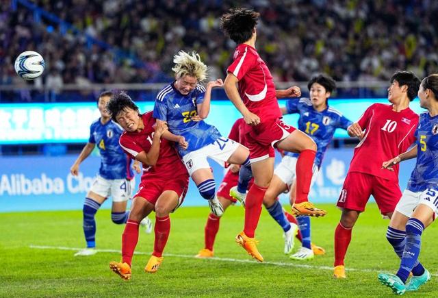 アジア大会　日本女子代表が北朝鮮撃破で史上初連覇達成！　後半怒とうのゴールラッシュ　北朝鮮ラフ気味プレーに苦しむも凌ぎきる