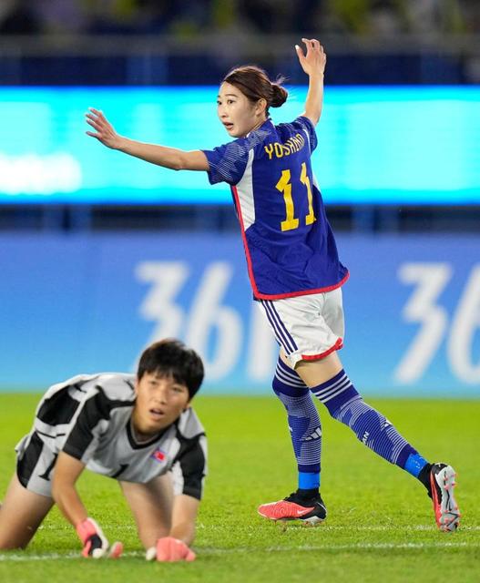 北朝鮮女子サッカー　日本とのア大会決勝で懲罰的交代乱発　４失点のＧＫ、交代に号泣　途中出場選手の交代も　解説あ然「懲罰的な感じに」