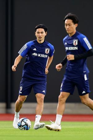 日本代表がカナダ戦へ調整　サッカー、南野ら参加