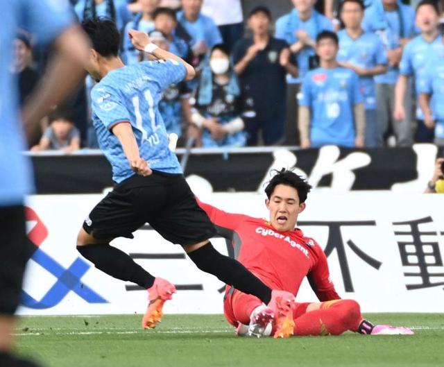 町田が１－０で勝ち首位堅持 後半２６分にＧＫ谷が退場も１０人で川崎