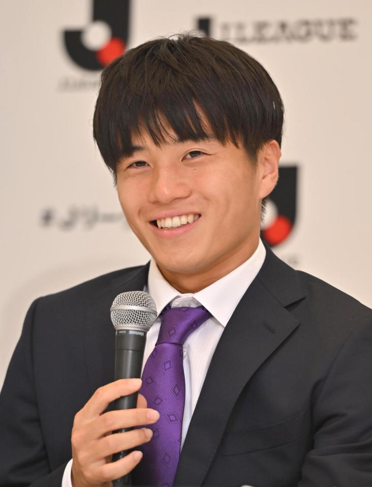 　Ｕ－２３日本代表に選出されて会見する京都・川崎颯太（撮影・北村雅宏）