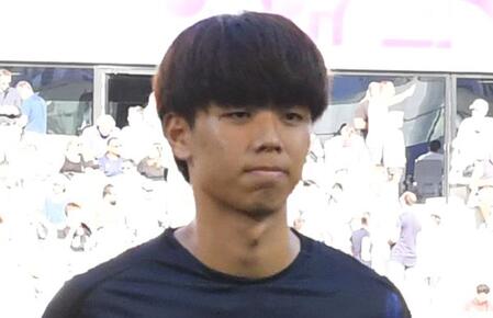 日本代表ＤＦ川崎・高井幸大、町田戦の前半途中に負傷交代　担架で運ばれる