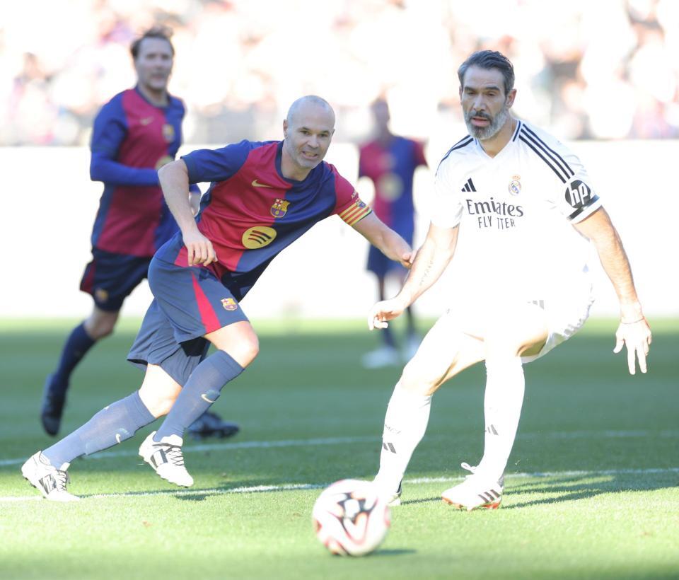 イニエスタ引退試合はバルセロナが勝利 リバウド、サビオラ、シャビ