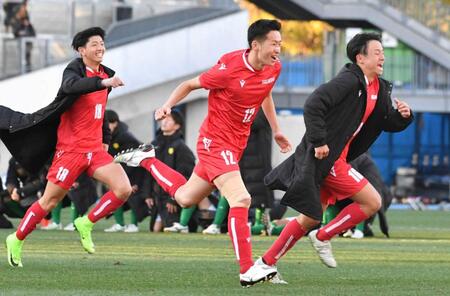 東福岡　盤石の“赤い壁”で４強入り　福岡大会から７試合連続無失点　静岡学園の猛攻耐え抜きＰＫ戦制す