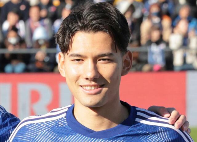 FC東京の新加入FW佐藤恵允がチーム合流 背番号16で今季目標は