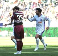 　前半、先制ゴールを決めた広島のトルガイ・アルスラン（撮影・西岡正）