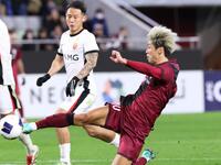 　後半、扇原からのクロスに走り込みダイレクトボレーでゴールを決める神戸・大迫勇也（撮影・立川洋一郎）