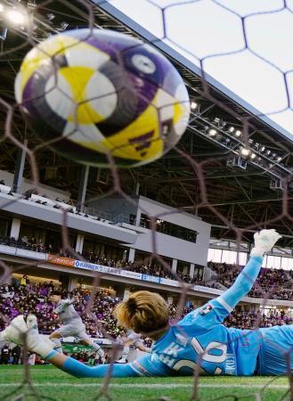 福岡、２連勝で勝ち点６　Ｊ１、京都は２敗目