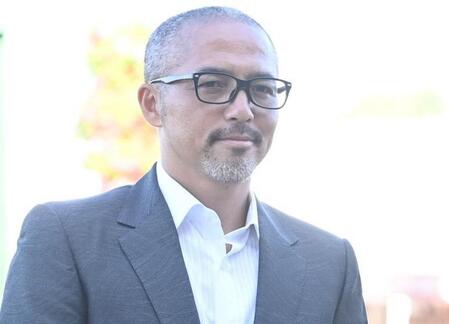 　小野伸二氏
