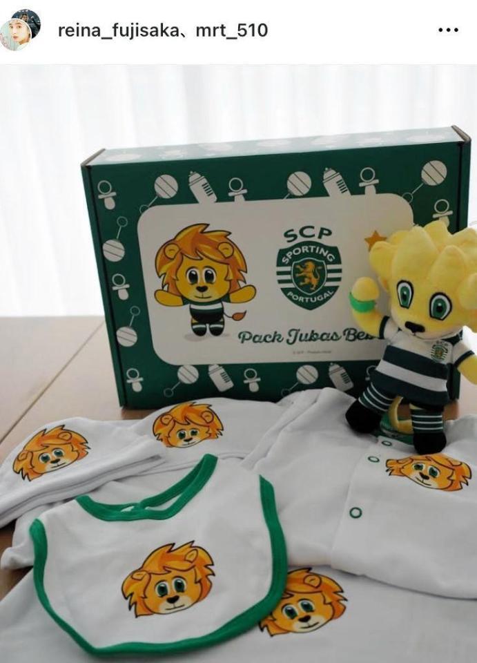 クラブから贈られたベビーグッズ。藤阪れいなのインスタグラム＠ｒｅｉｎａ＿ｆｕｊｉｓａｋａより