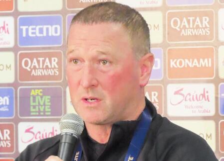 横浜Ｍ・ホーランド監督を電撃解任　今季から指揮も開幕１１戦でわずか１勝　１８位と低迷