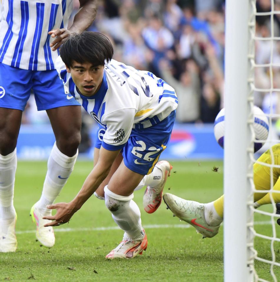 ブライトン・MF三笘薫 2戦連発 今季9点目 腰を気にするしぐさ