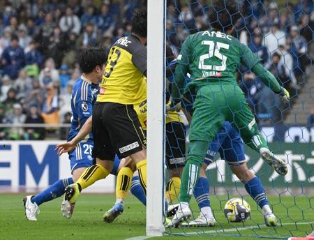 ２位柏、約２カ月ぶりの敗戦　１６試合１０失点の堅守が崩壊し前半だけで町田に３失点　クラブ無敗記録１２にあと１届かず