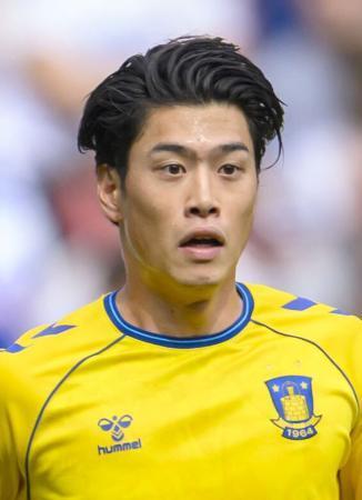 フライブルクが鈴木唯人を獲得　サッカーのドイツ１部