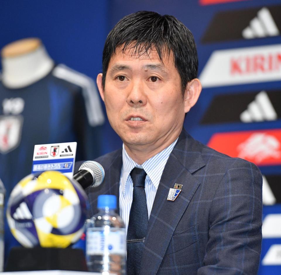 　メンバー発表の会見で質問に答えるサッカー日本代表の森保一監督（撮影・開出牧）